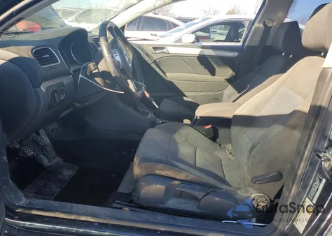 2011 Volkswagen Golf z USA, uszkodzony, nr VIN WVWMM7AJ6BW158655